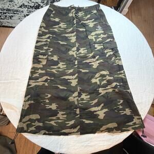 Camouflage cargo skirt with adjustable waist tech wear